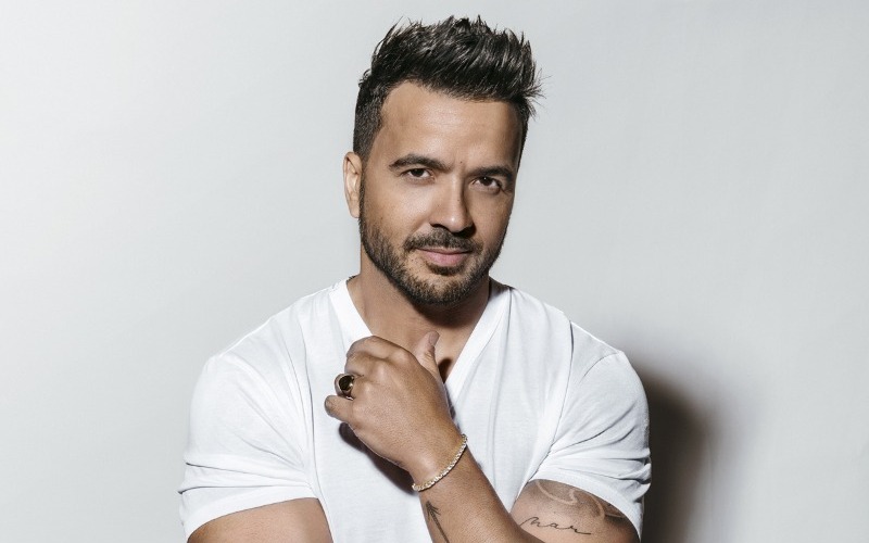 Luis Fonsi anuncia gira mundial para 2027 comenzando en Puerto Rico