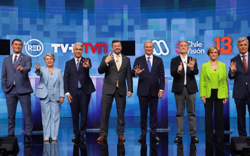 2025-11-11t000339z-215657817-rc2wtharp7xf-rtrmadp-3-chile-election-tv-debate-780094.jpg