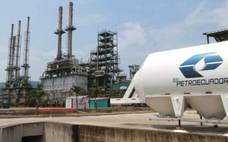 20251212_055455318_petroecuador_reanuda_las_operaciones_en_crudo_orientex_pero_la_declaratoria_de_emergencia_sigue_vigente-0.jpg_15473280-678x381-327285.jpg