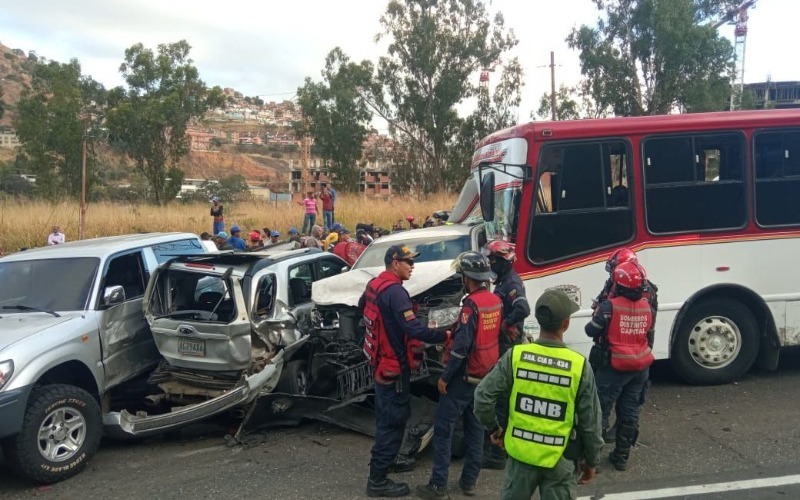 accidente-en-la-bajada-de-tazon-b280e6.jpg