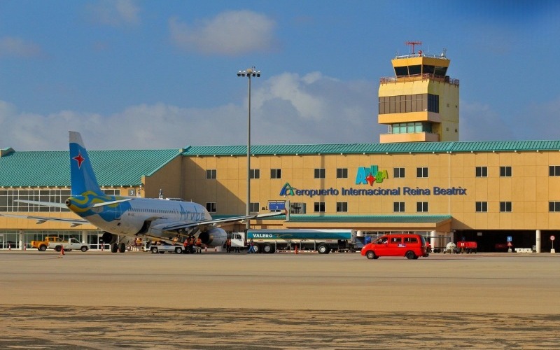 aeropuerto-internacional-reina-beatrix-aruba-1-3d9c37.jpg