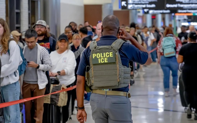 agente-ice-aeropuerto-atlanta-georgia-eeuu_69-a0d468.jpg