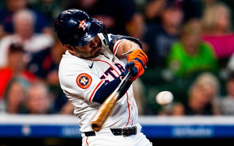 altuve-40cb32.jpg