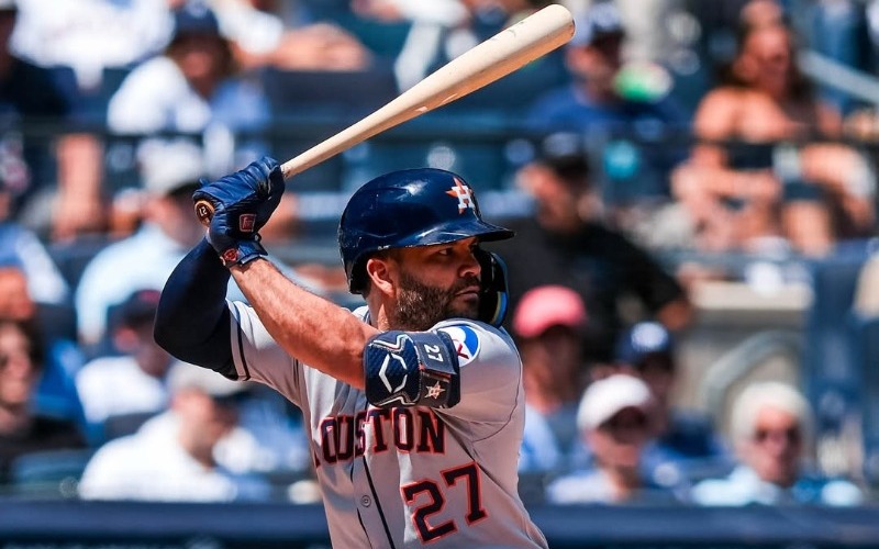 altuve-f8b4fc.jpg