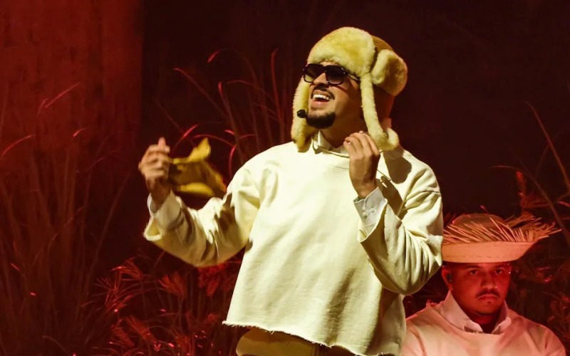 bad-bunny-coliseo-puerto-rico-2025-billboard-1548-672169.jpg