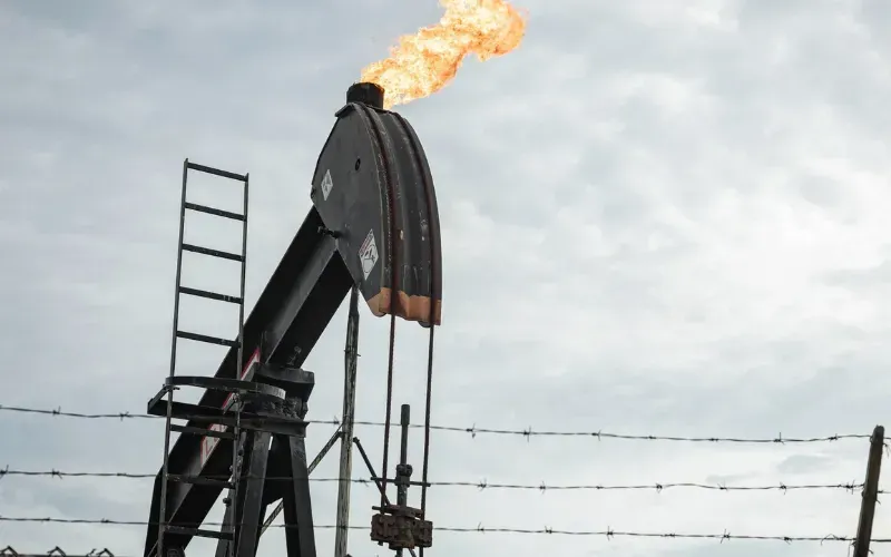 balancin-de-petroleo-en-cabimas-venezuela-b9ef9b.webp