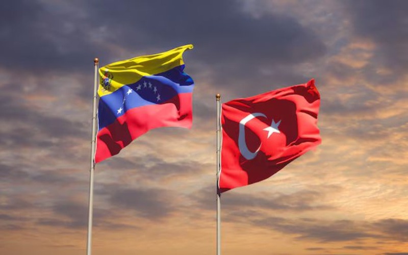 banderas-venezuela-turquia-sobre-fondo-cielo_337817-5672-9cf555.jpg