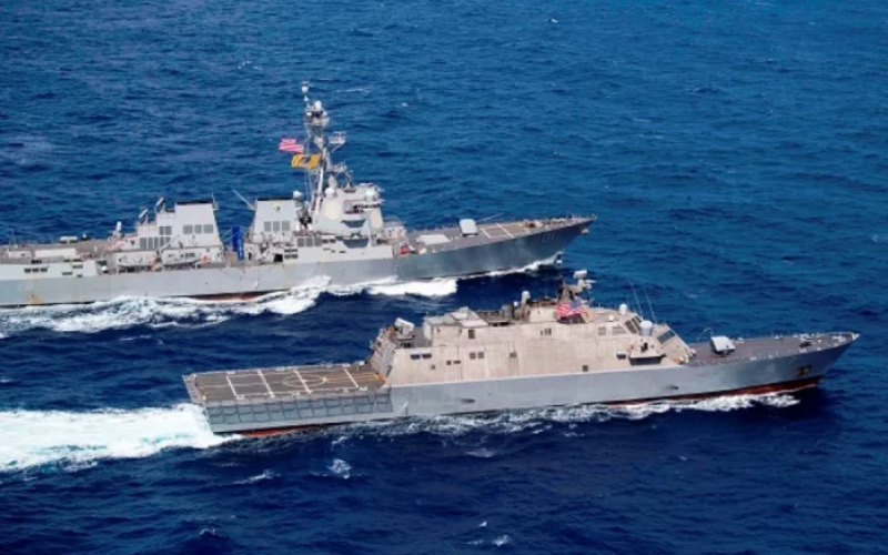 barcos-de-eeuuu-en-el-caribe-696x472-f5fa50.png