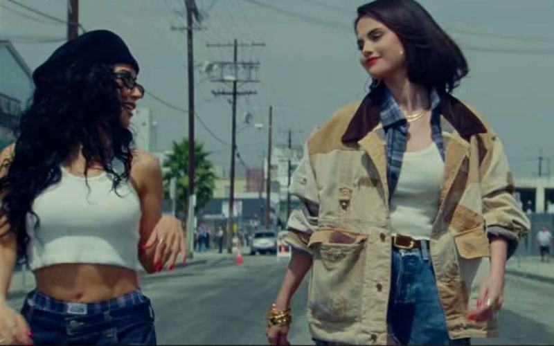 becky-g-y-selena-gomez-1024x579-c020ab.jpg