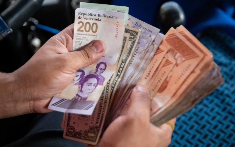 bolivares-y-dolares-1024x614-8e356b.jpg