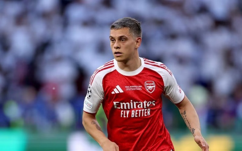 budapest-hungary-leandro-trossard-of-arsenal-during-the-uefa-champions-league-final-2026_sqq1ejwh-5915ca.jpg