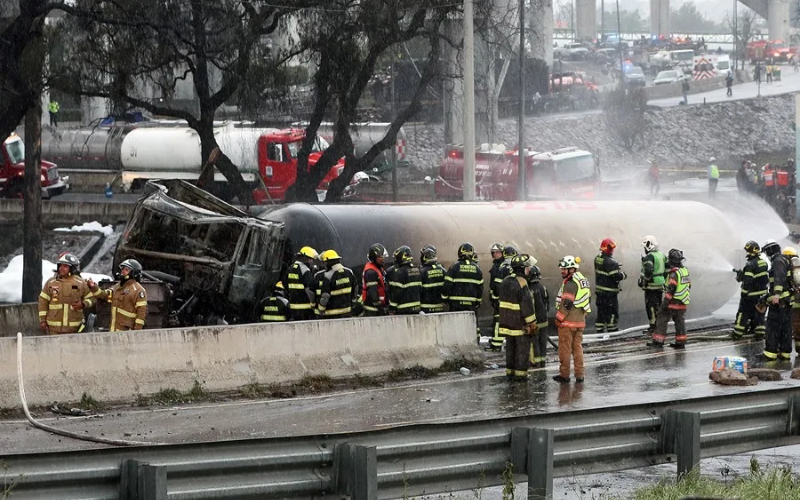 camion_gas_ciudad_de_mexico-2d6202.png