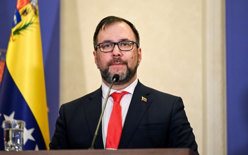 canciller-yvan-gil-2a278c.jpg