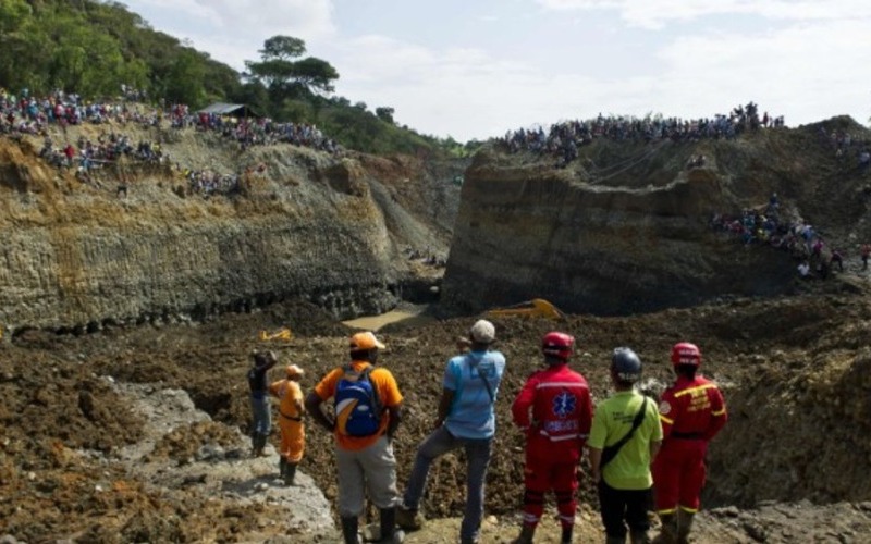 cnne-5d3ad7aa-140501192743-colombia-mine-accident-story-top-83a58e.jpg