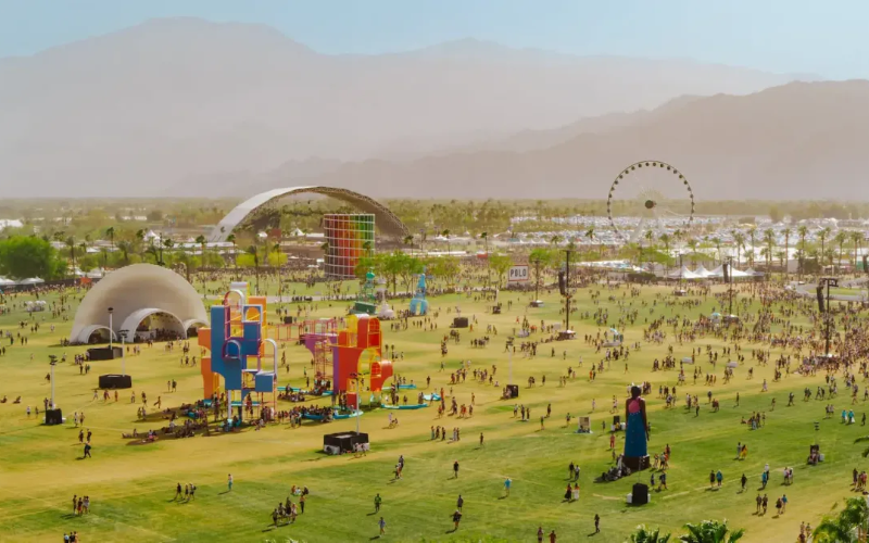 coachella-2026-cartel-9c7efd.png
