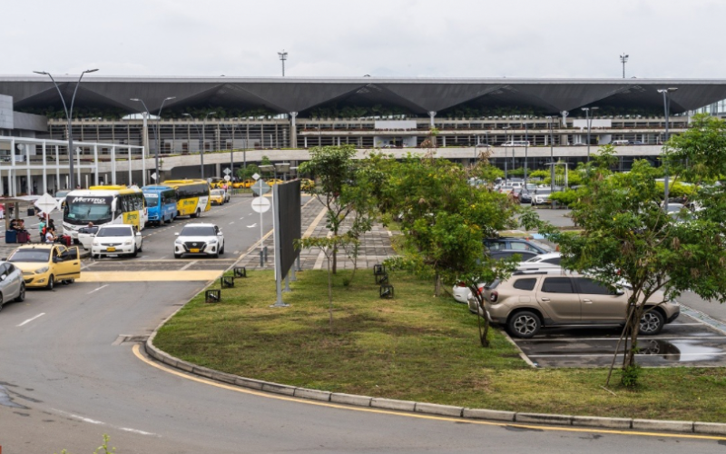 colombia-habilita-7-aeropuertos-alternos-para-vuelos-desviados-por-el-terremoto-en-panama-69919-286fd7.png