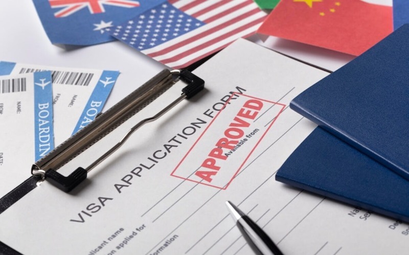 composicion-solicitud-visa-bandera-europa-america-23-2149117749-1200x800-2cbcf3.jpg