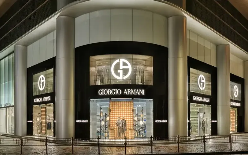 conozca-el-imperio-de-armani-4a1912b9-focus-0-0-1200-675-243500.webp