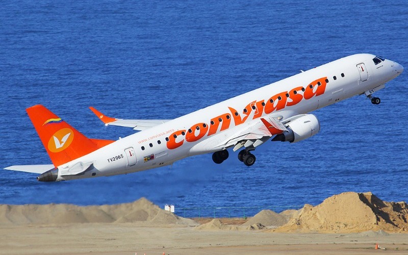 conviasa_embraer_190ar_taking_off_at_caracas-2c3082.jpg