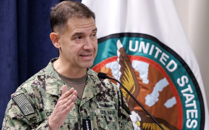 EE.UU. lanza ataques "de defensa" contra isla iraní e intercepta misiles y drones