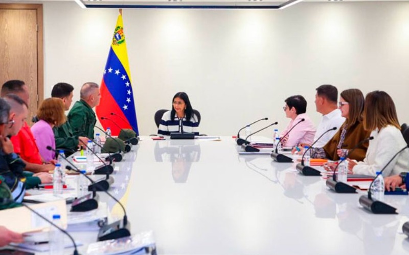 delcy-rodriguez-superviso-avance-del-plan-de-rehabilitacion-de-escuelas-47802-a181cb.jpg