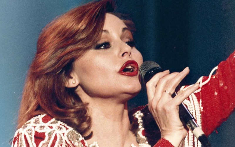 Rocío Dúrcal vuelve a cines en concierto, al cumplirse 20 años de su muerte