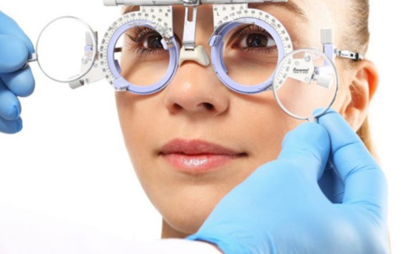 diferencia-entre-oftalmologo-y-optico-oftalmologo-95c052.jpg