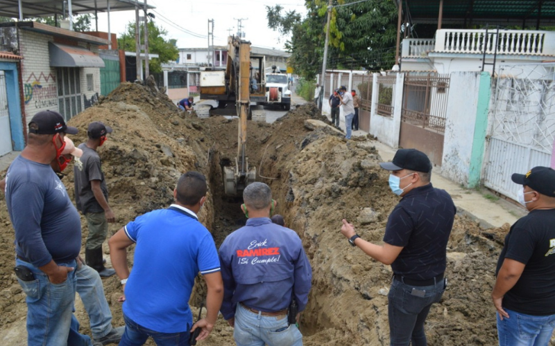 Inician sustituciones de colectores de aguas servidas en el sector Andrés Eloy Blanco