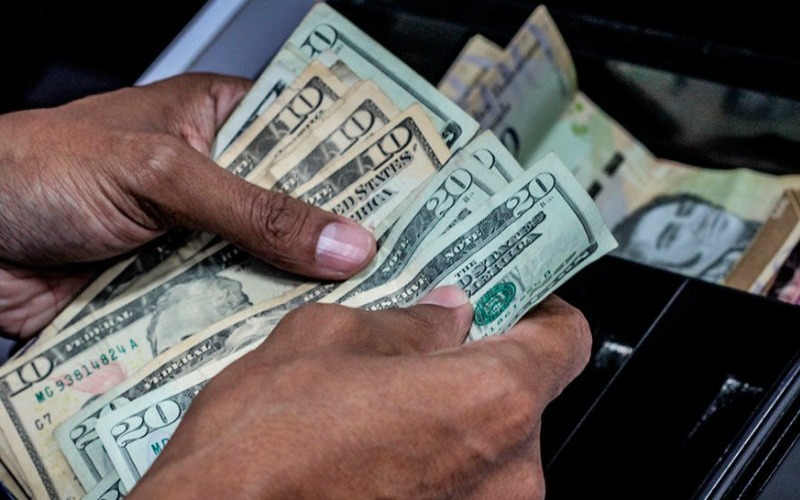 dolares-y-bolivares-960x640-ce7116.jpg