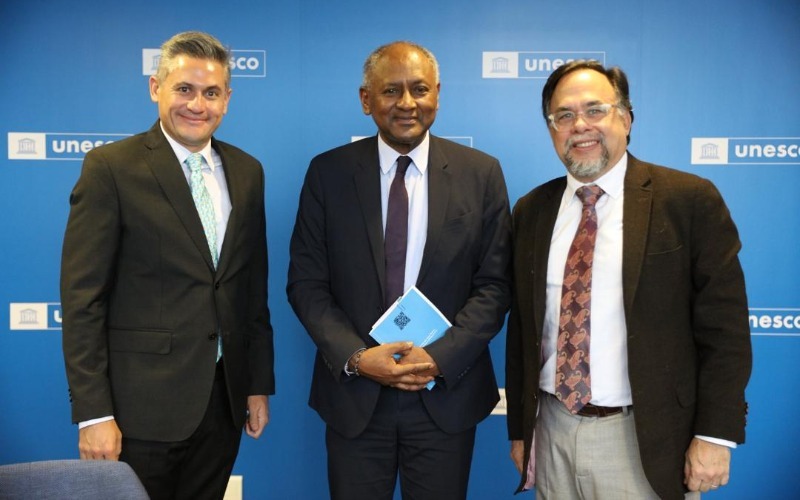eduardo-mndez-firmin-makoto-subdirector-general-del-departamento-de-frica-de-la-unesco-embajador-rodulfo-prez-02ee91.jpeg