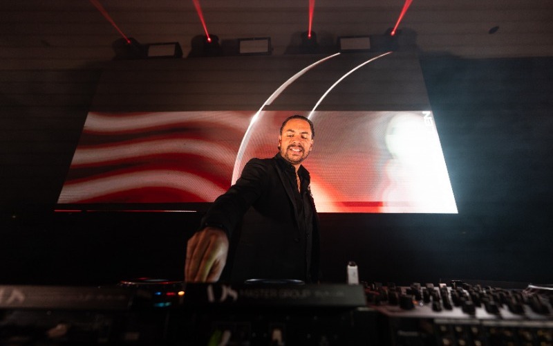Marco Allen presenta su tema ‘Llévame Remix’