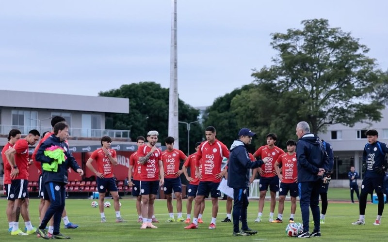 el-camino-al-mundial-comenz-en-el-carde-la-seleccin-paraguaya-puso-en-marcha-el-operativo-mu-f6aaf8.jpg