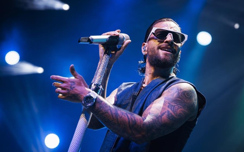el-cantante-colombiano-maluma-a6b896.jpg