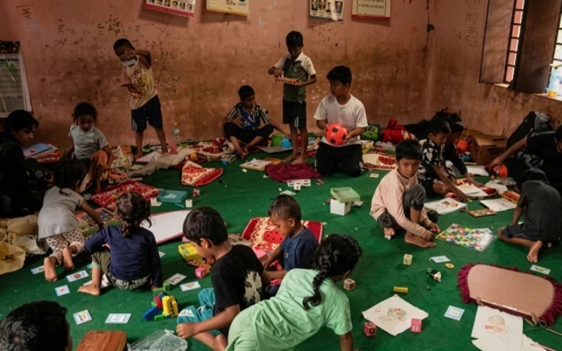 escuelas-nepal-reabren-riada.jpg-530137.jpg