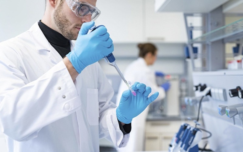 fitofarmacos-medicina-laboratorio-investigacion-71a068.jpg