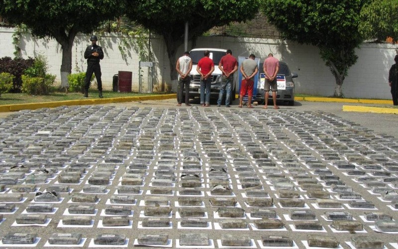 funcionarios-del-cicpc-decomisaron-ms-de-una-tonelada-de-presunta-cocana-en-barcelona-346eb7.jpg