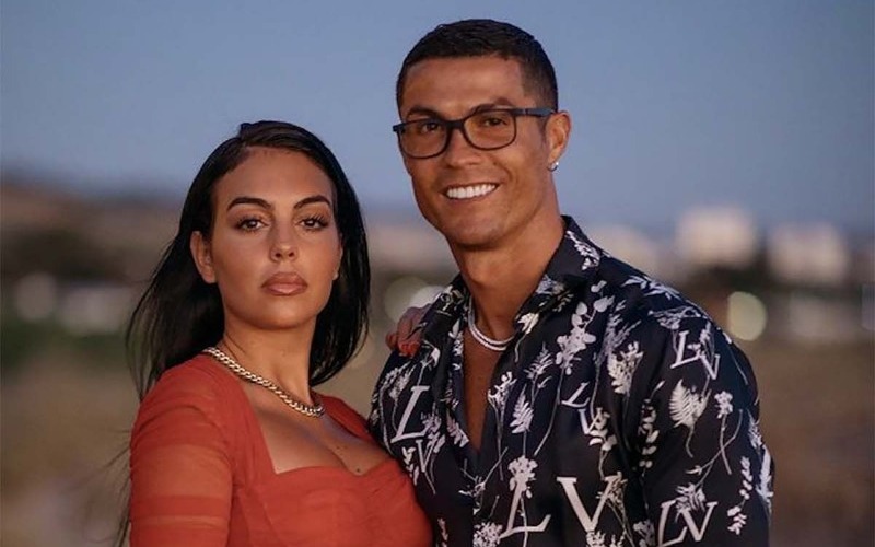 georgina-y-cristiano-copia-1611768695-901eda.jpg