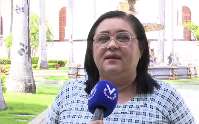 gloria-castillo-f5caaf.png