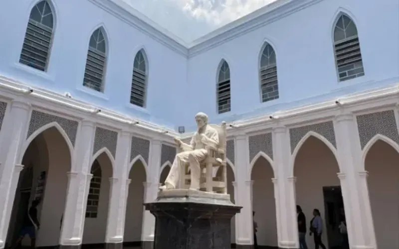 hospital-vargas-696x437-bd1c33.webp