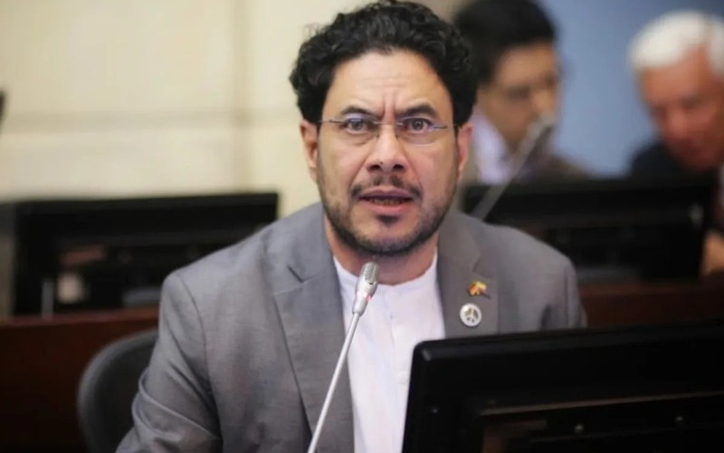 ivan_cepeda_castro-38aa7f.jpg