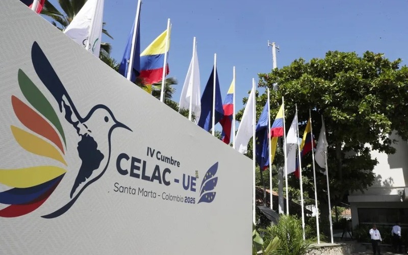la-celac-y-la-ue-celebran-en-santa-marta-su-iv-cumbre-para-disenar-un-nuevo-modelo-de-integracion-e1762644577453-52ea92.jpg