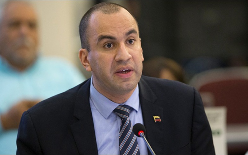 larry-devoe-nombrado-como-fiscal-general-encargado-cortesia-56746-ea4d0f.jpg