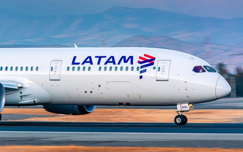 latam-airlines-pedido-787-dreamliner-a7bd6c.jpeg