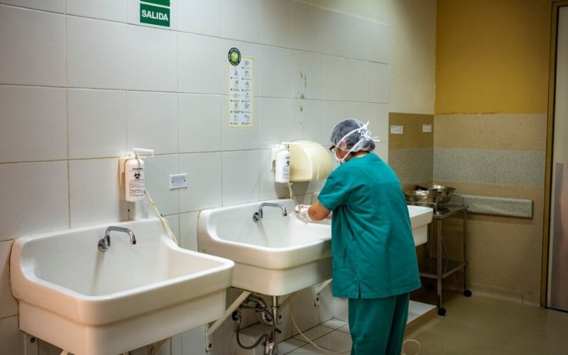lavado-manos-hosp-peru-sebastian-liste-oms-d4fe4f.jpeg