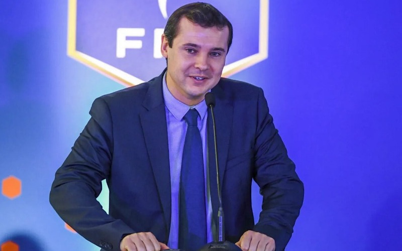 le-francais-kevin-lamour-propulse-numero-3-de-la-fifa-f5b64c.jpg