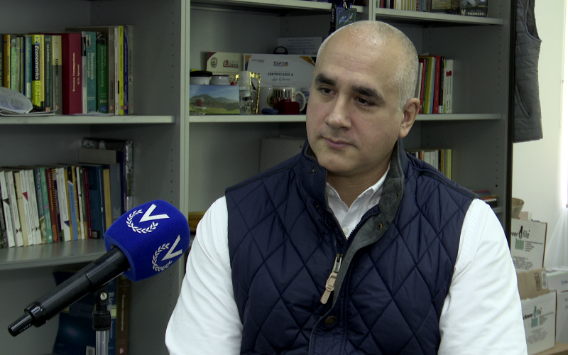 luis-oliveros-851f56.png