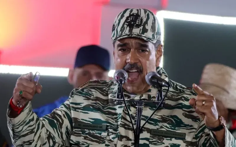 maduro-ordena-despliegue-de-4-5-millones-de-milicianos-frente-a-presion-de-eu-1200x675-4b59f9.webp