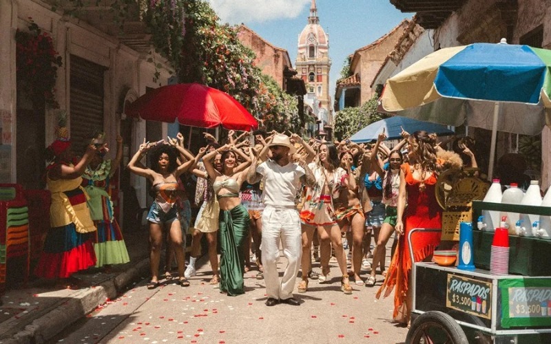 maluma_bronceador-ec15cf.jpg
