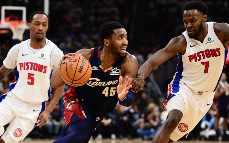 mar12-donovan-mitchell-6daa54.jpg