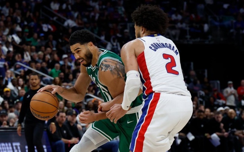 mie21-jayson-tatum-2dea47.jpg